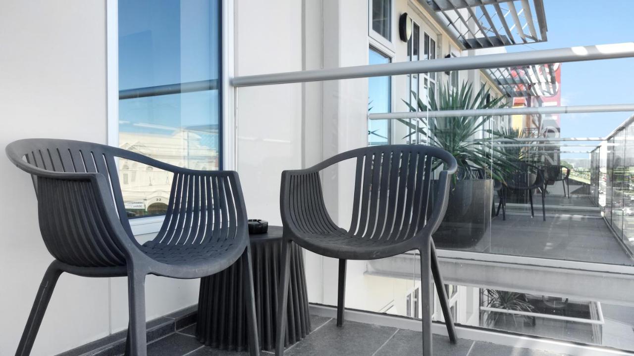 Semaphore Splash Apartments Port Adelaide Extérieur photo