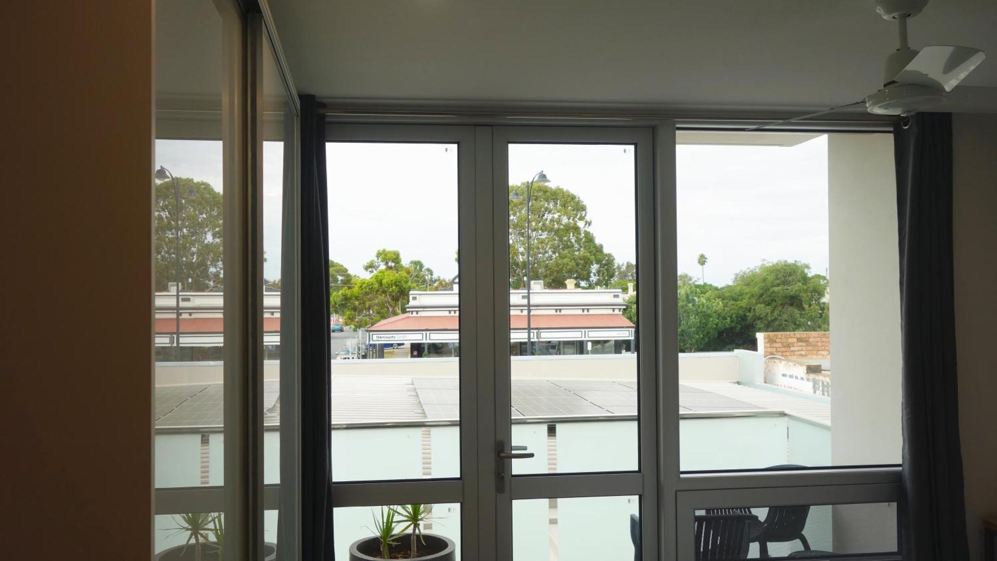 Semaphore Splash Apartments Port Adelaide Extérieur photo