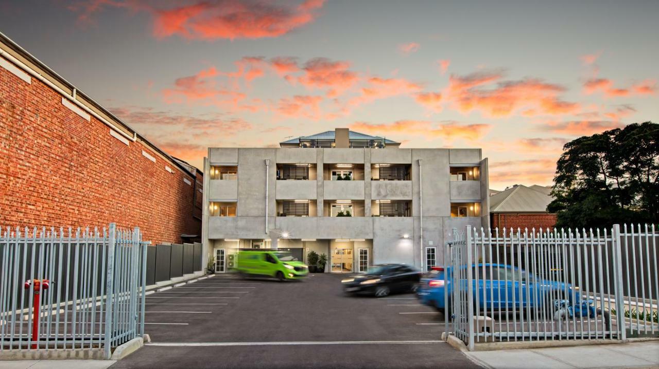 Semaphore Splash Apartments Port Adelaide Extérieur photo